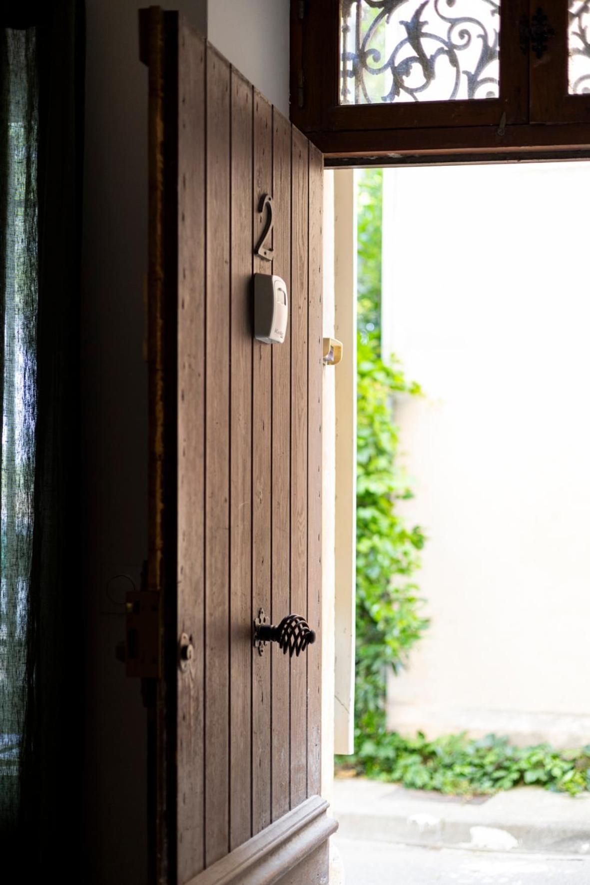 Charmante Maison En Arles : La Roquette Exteriér fotografie
